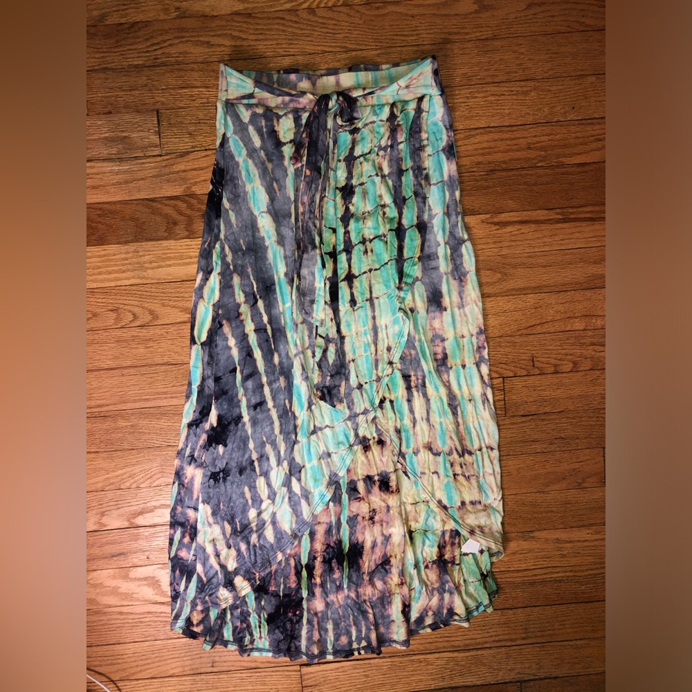 Tie-Dye Wrap Midi Skirt in women’s Aqua blue snd navy colors size small - Picture 7 of 9